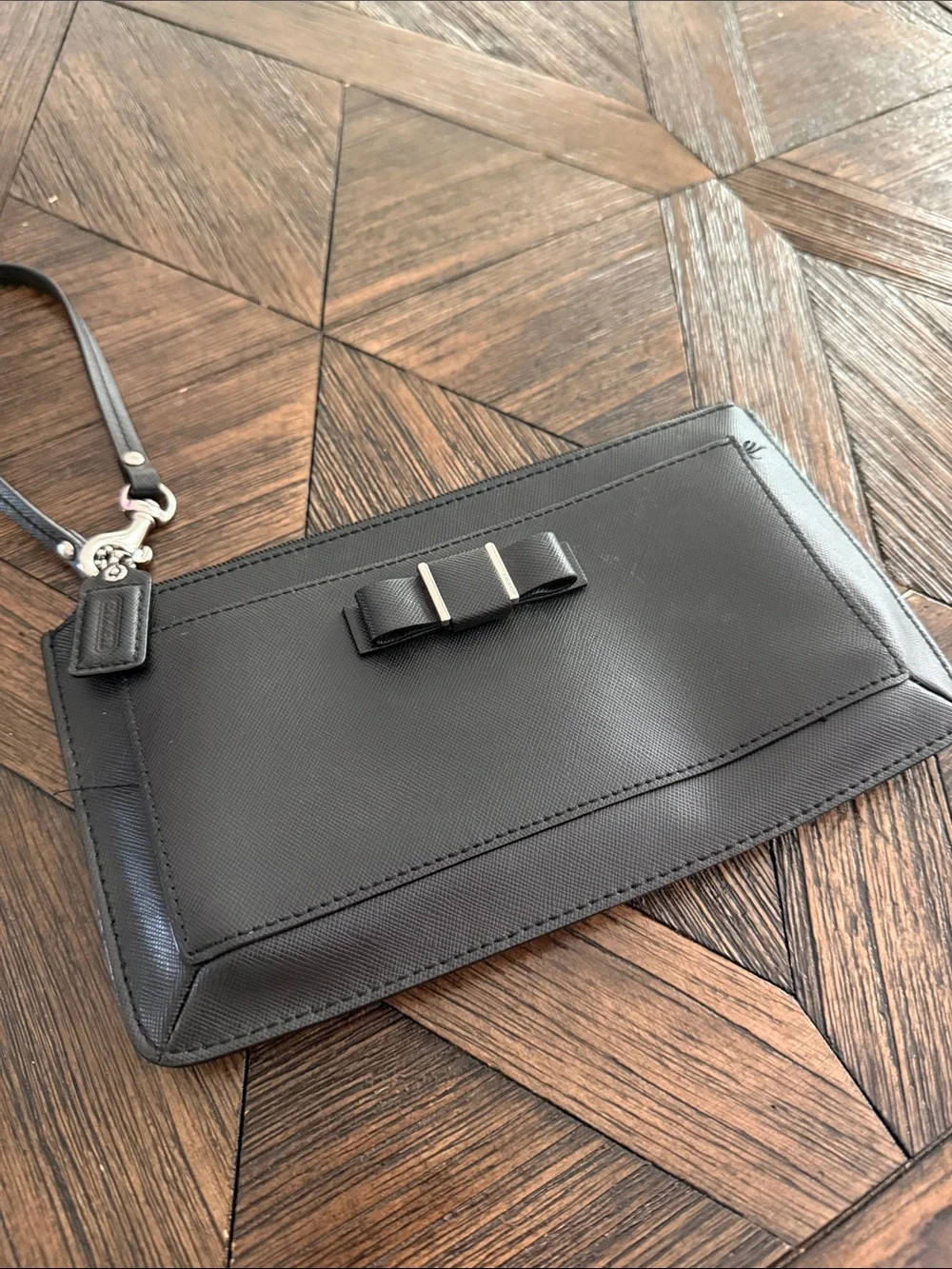 Coach Darcy Bow Wristlet Clutch Black Saffiano Leather Silver Hardware